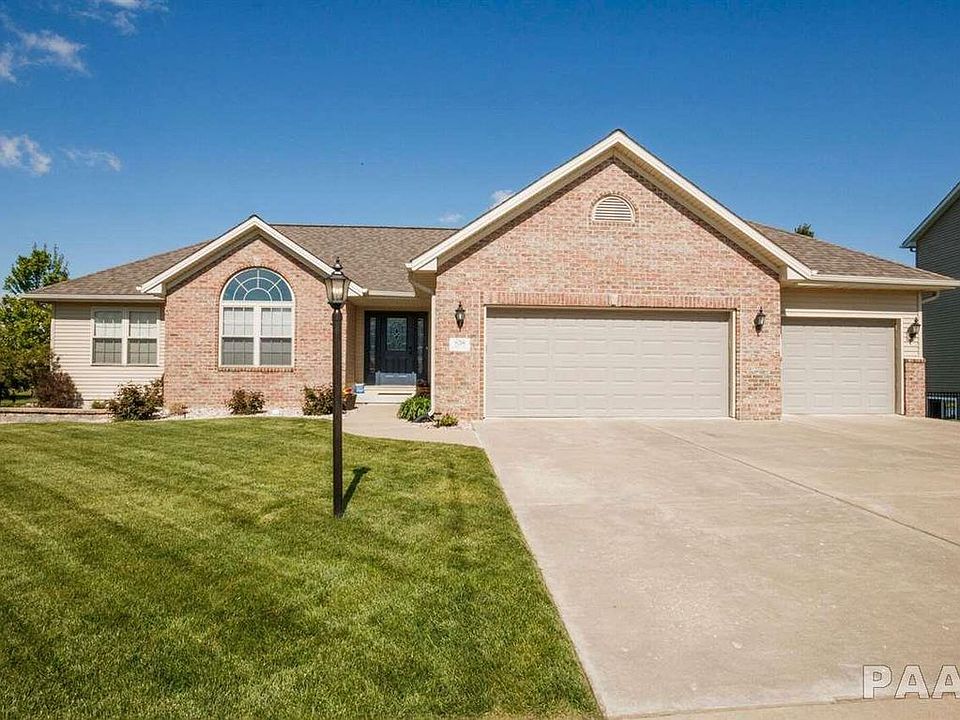 1st image of 838 Stonelake Dr