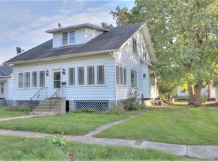 115 E Logan St, Arthur, IL