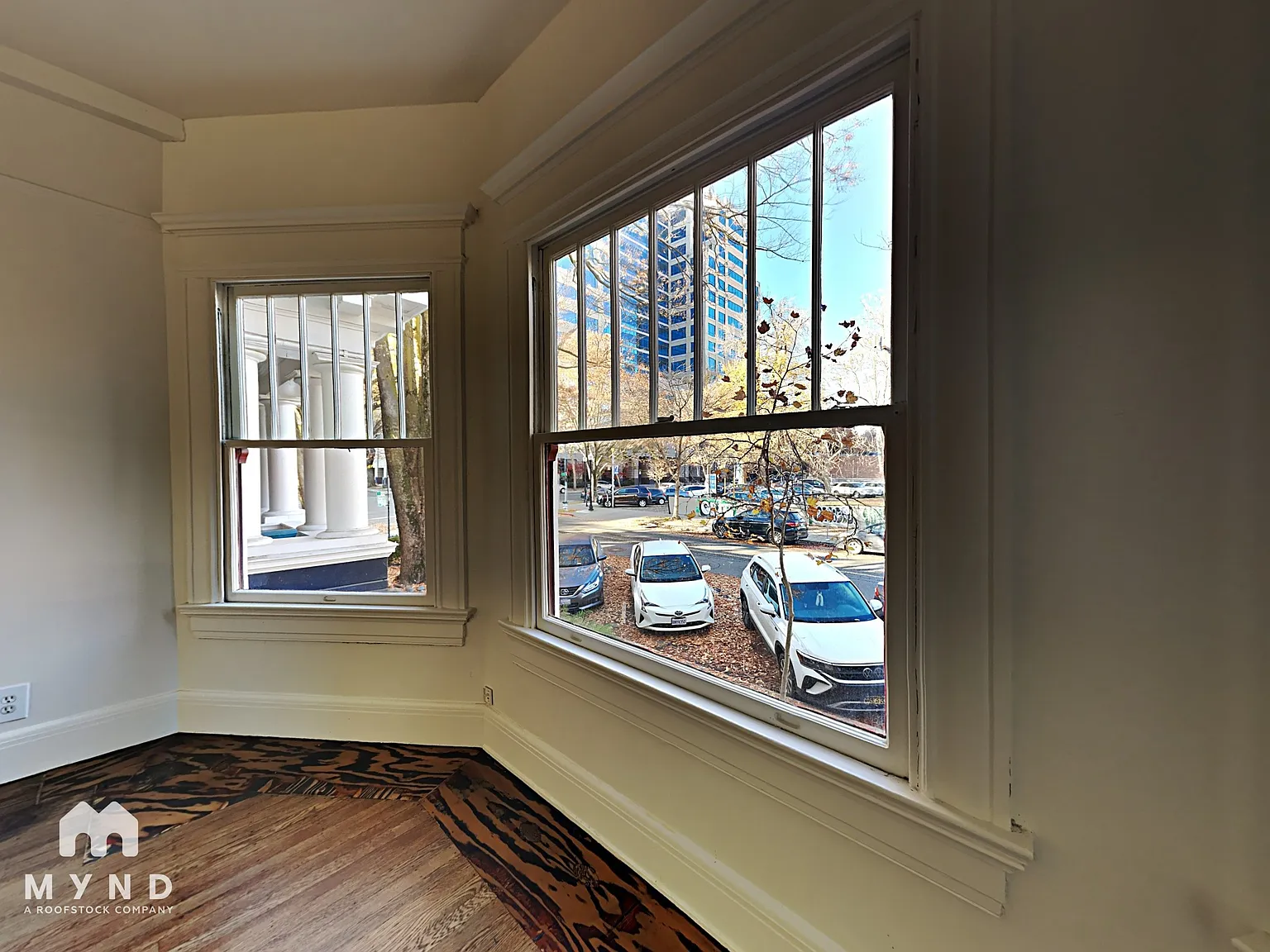 2 bed, 1.0 bath, 819 sqft, $2,005 — Photo 4