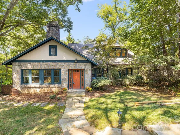 25 Saint Dunstans Cir, Asheville, NC 28803