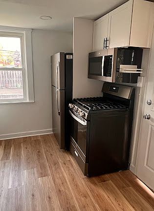4th image of 539 Clemesha Ave