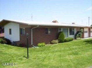 3807 Eastview Dr, Yakima, WA 98902