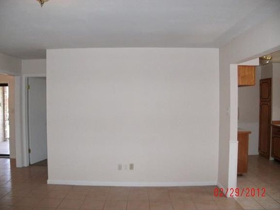 4th image of 2101 Willow Oak Dr