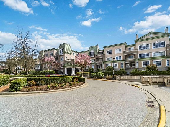 2nd image of 2970 Princess Cres #310