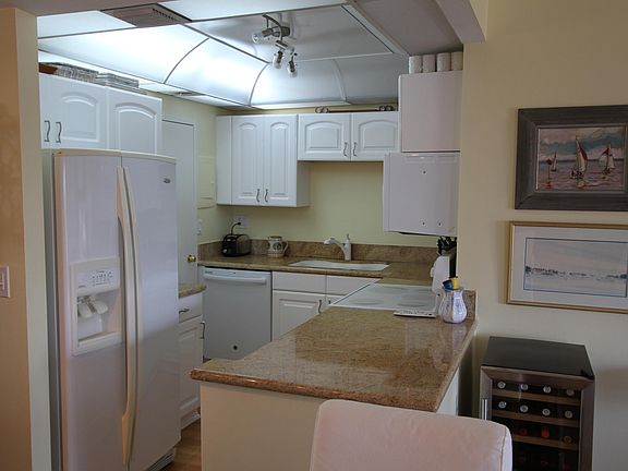 2nd image of 2600 N Flagler Dr APT 408