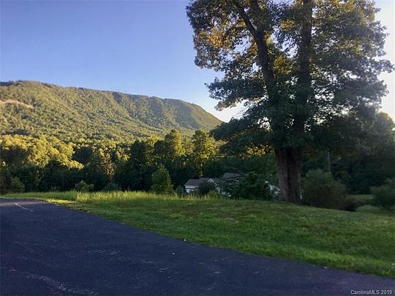 5th image of 68 Rock View Ct #25