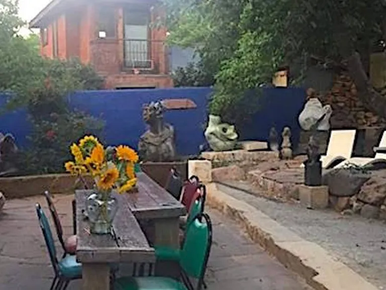 8 Chesebro Way — Photo 2