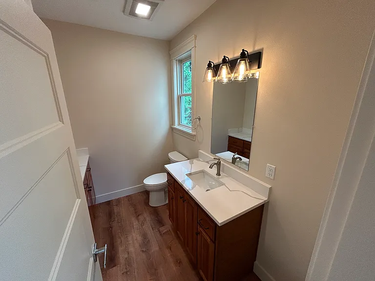 1598 Court St NE #1 — Photo 13