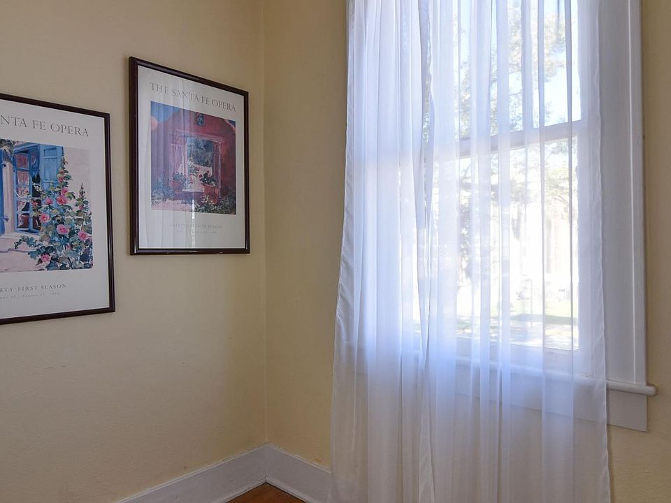 Small landing upstairs.