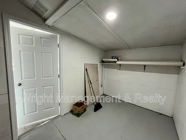 704 Torrey Pines Ave — Photo 17