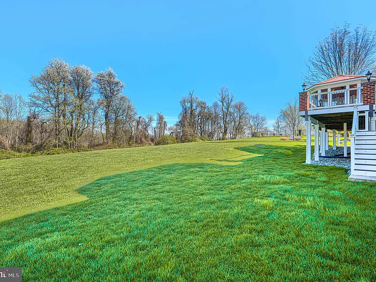 1319 Martin Meadows Dr — Photo 125