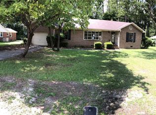 415 Homestead Dr, Fayetteville, NC 28303