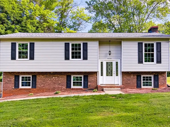 3255 Wide Country Rd, Pfafftown, NC 27040