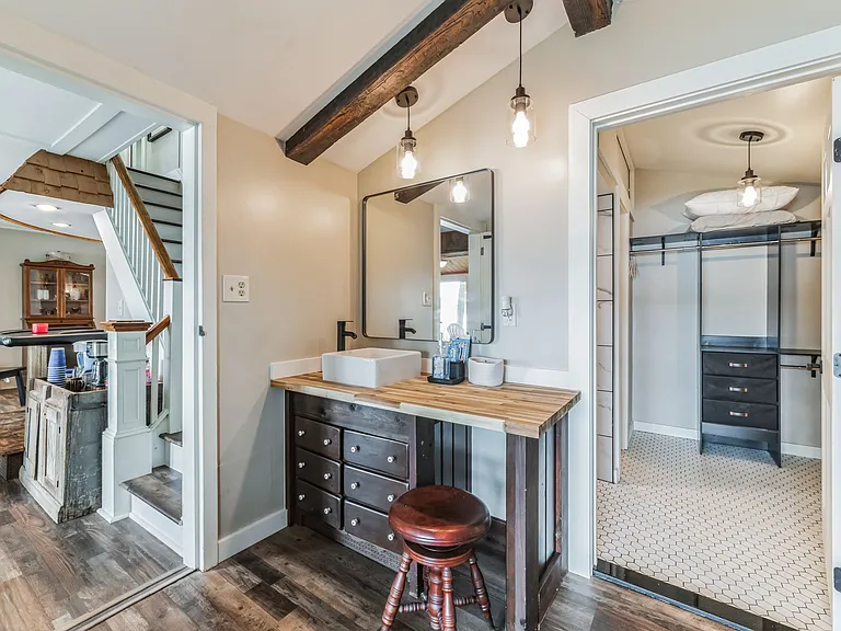 154 Sunset Ave — Photo 12