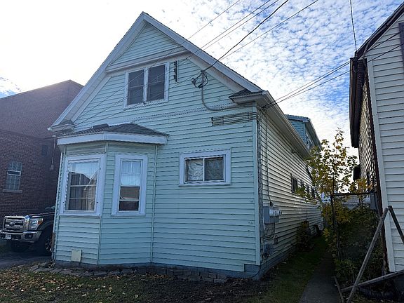 2nd image of 42 Peoria Ave #3