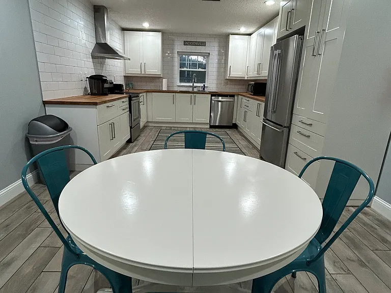 1812 Buccaneer Cir E — Photo 5