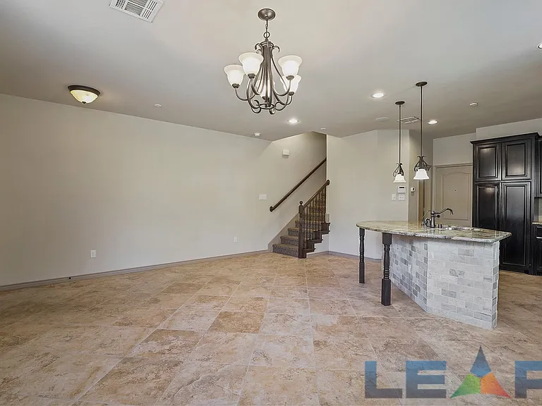 7931 Belinda Ln — Photo 5