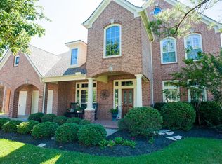 2803 Burr Oak Dr, Friendswood, TX 77546