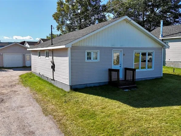 10 Hancocks Road, Deer Lake, NL A8A1M2