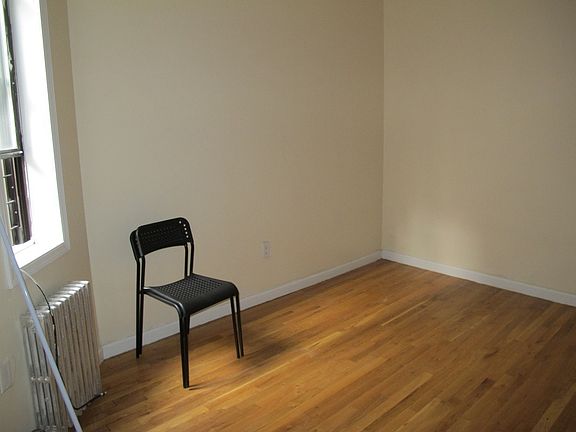 4th image of 137 E 110th St APT 5RW