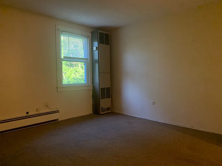 354A Main St #8 — Photo 11