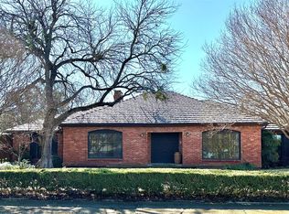 7124 Meadow Rd, Dallas, TX 75230