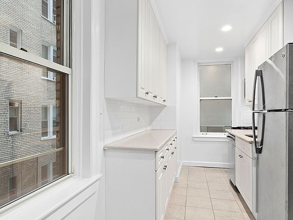 5th image of 697 W End Ave APT 6D