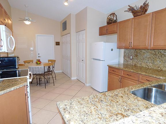 4th image of 9532 Cherry Blossom Ct