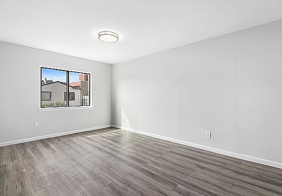 4th image of 642 Baltic St #3