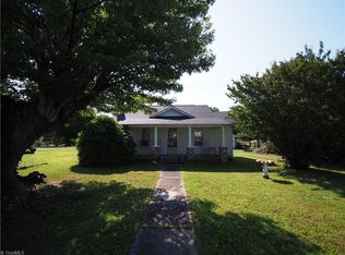 1186 McBride Rd, Mount Airy, NC 27030