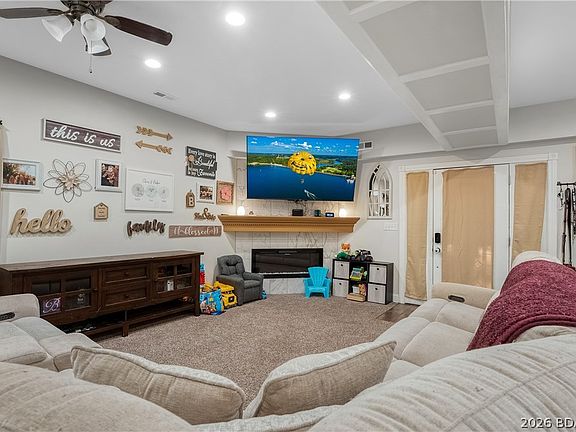 5th image of 111 Franklin Ave