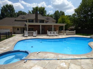 7900 Woodchase Dr, Cordova, TN 38016