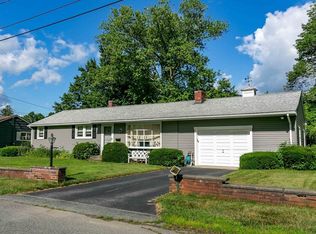12 Spruce St, Oxford, MA 01540