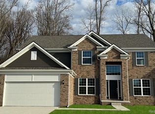 13530 Prestonville Dr, Shelby Township, MI 48315