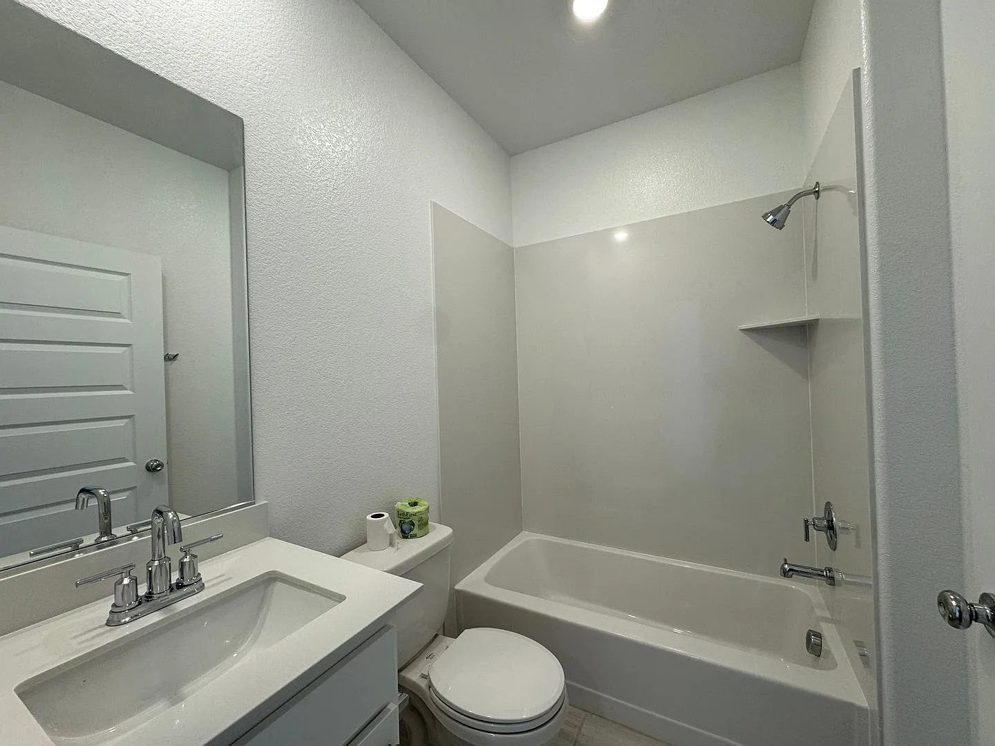 New Constuction, Four Bed, Three Bath Home In Spanos Park — Photo 3