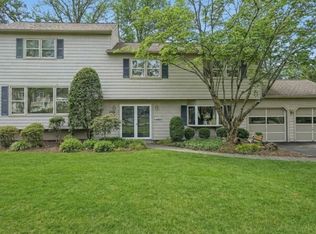 68 E Sherbrooke Pkwy, Livingston Twp., NJ 07039