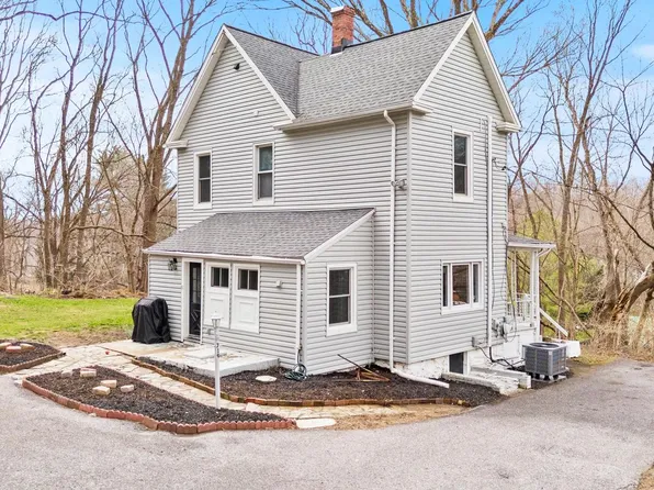 719 Wilson Ave, Sykesville, MD 21784