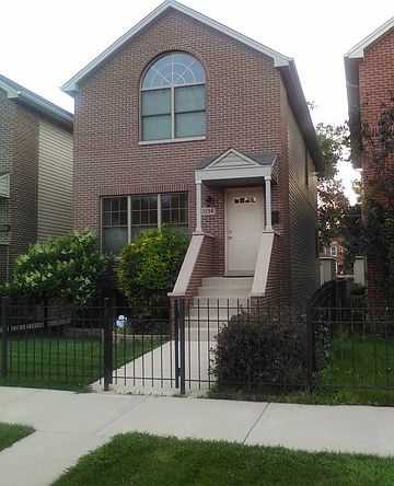 1st image of 7234 S Woodlawn Ave