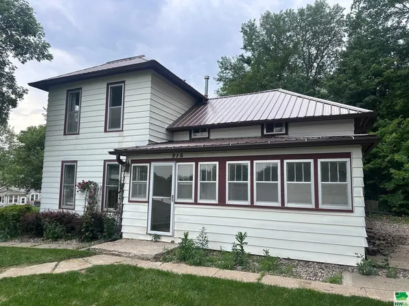 215 N Union St, Ponca, NE 68770