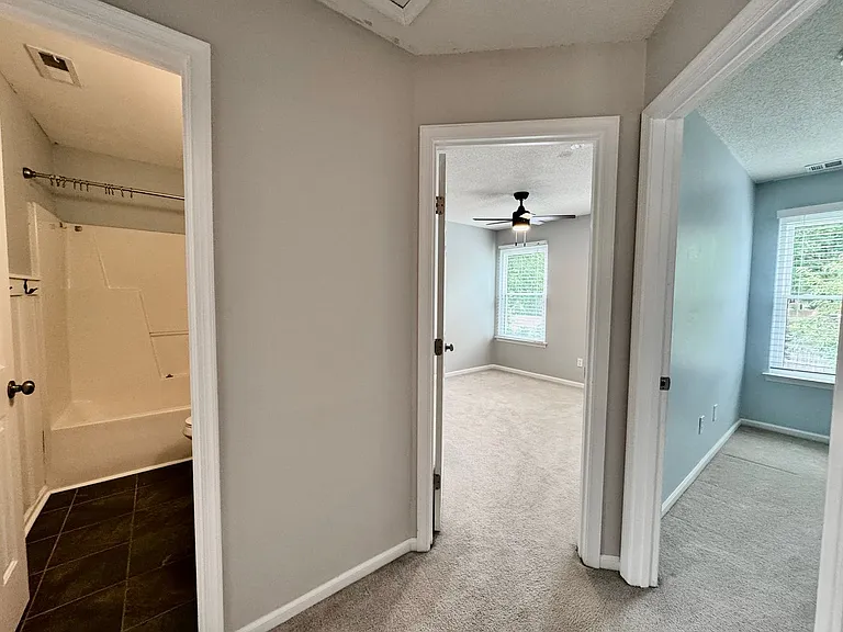 1733 Bernstein Dr — Photo 48