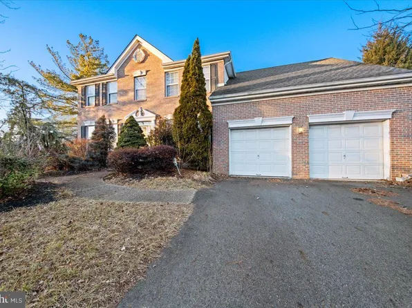 47 Steeplechase Blvd, Burlington, NJ 08016