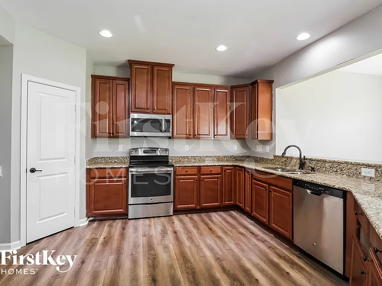 4313 Roundwood Ct — Photo 8