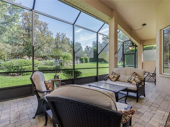 2nd image of 979 W Sun Valley Ct