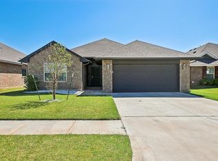 9212 Yassir Blvd, Yukon, OK 73099