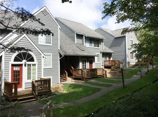 2207 S Ridge Ter, Hidden Valley, PA 15502