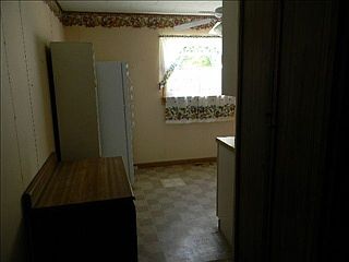 3rd image of 702 S Pearl St