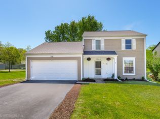 1705 Charles Ave, Algonquin, IL 60102