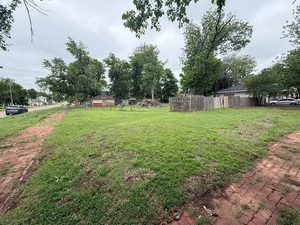 602 E Springer Ave Lot 13, Guthrie, OK 73044