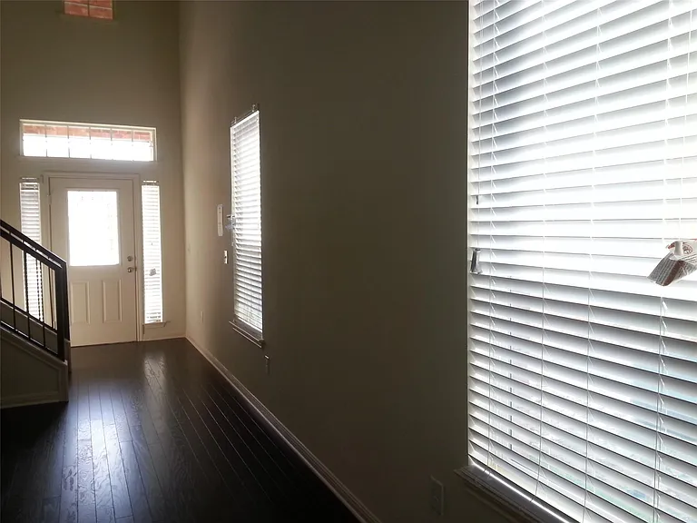 2504 McDonald Way — Photo 19