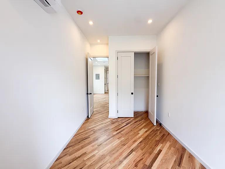 2097 Fulton St #1 — Photo 13